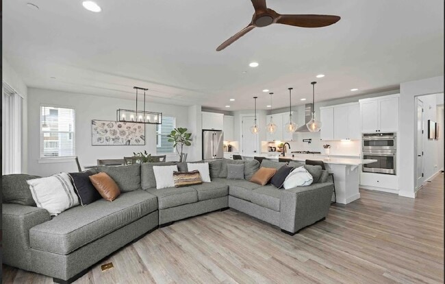 Building Photo - 10224 Ramble Dr NW