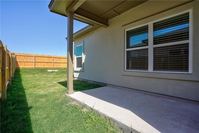 Building Photo - 381 County Rd 306