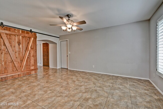 Building Photo - 6747 E Aire Libre Ln