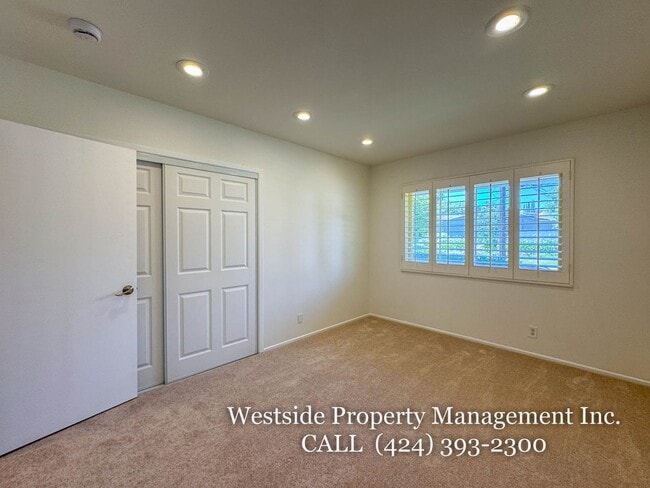Building Photo - 16951 Ivadel Pl