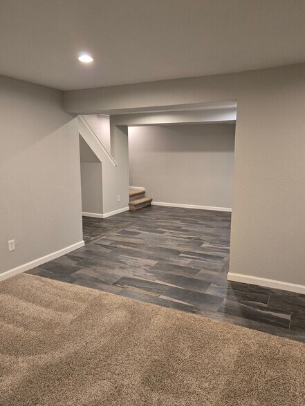 Laundry/Flex Space v3 - 8731 Field Way