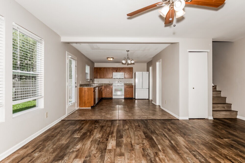 Building Photo - 10926 Spirit Dr