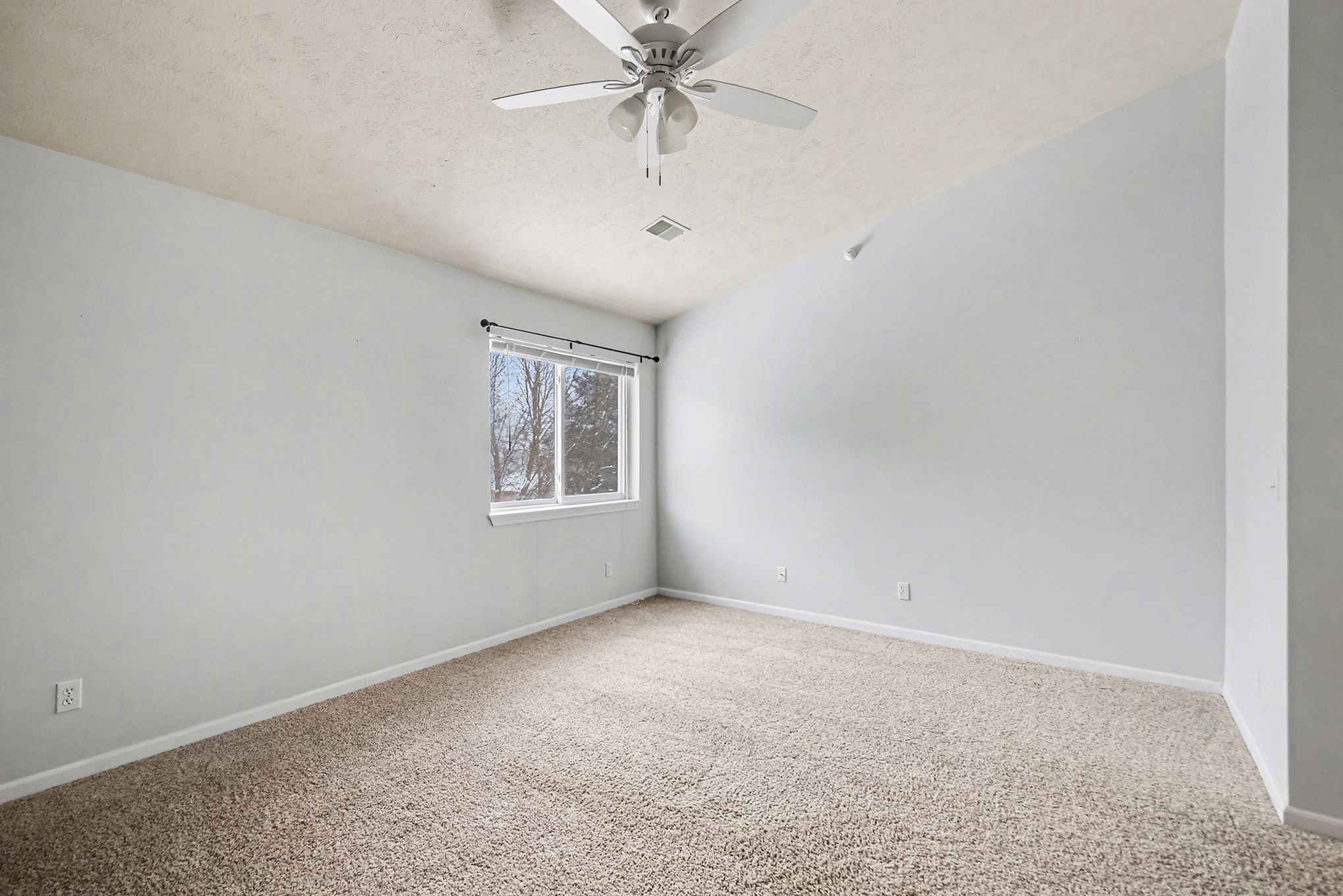 Building Photo - 8410 Jasonville Ct SE