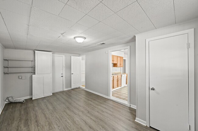 Building Photo - 1201 Orrel Dr