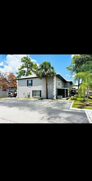 Building Photo - 5238 Sunridge Palms Dr