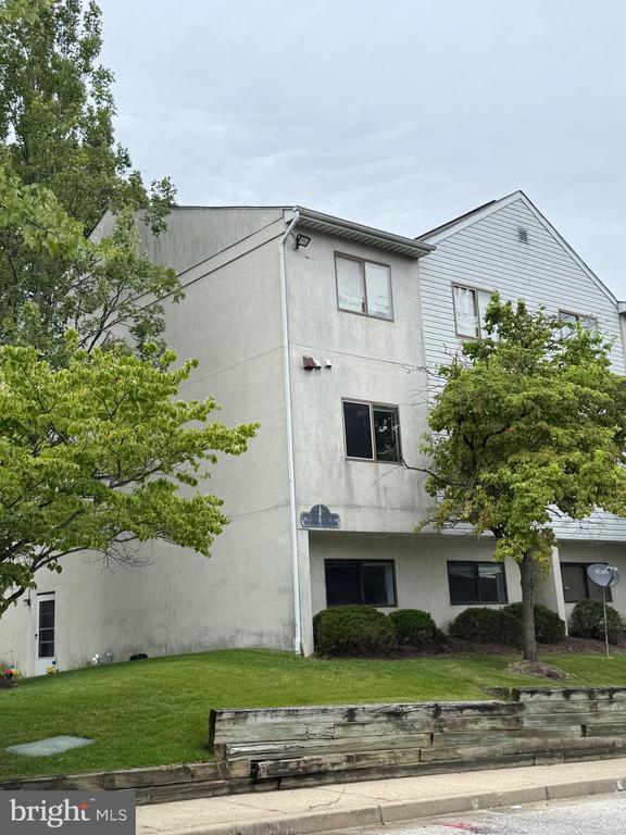 Primary Photo - 50 Ashlar Hill Ct