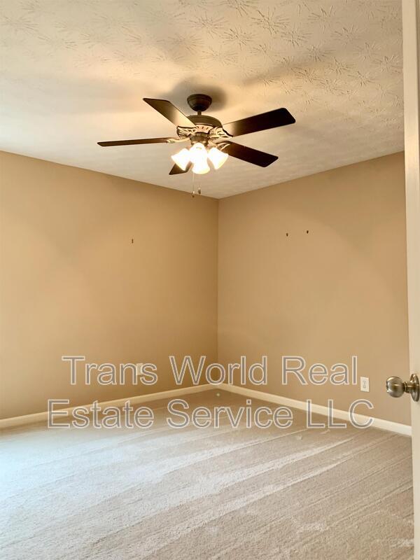 Building Photo - 917 Crested Hawk Trail