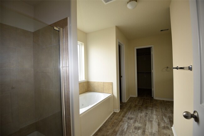 Building Photo - 9997 Hyacinth Way