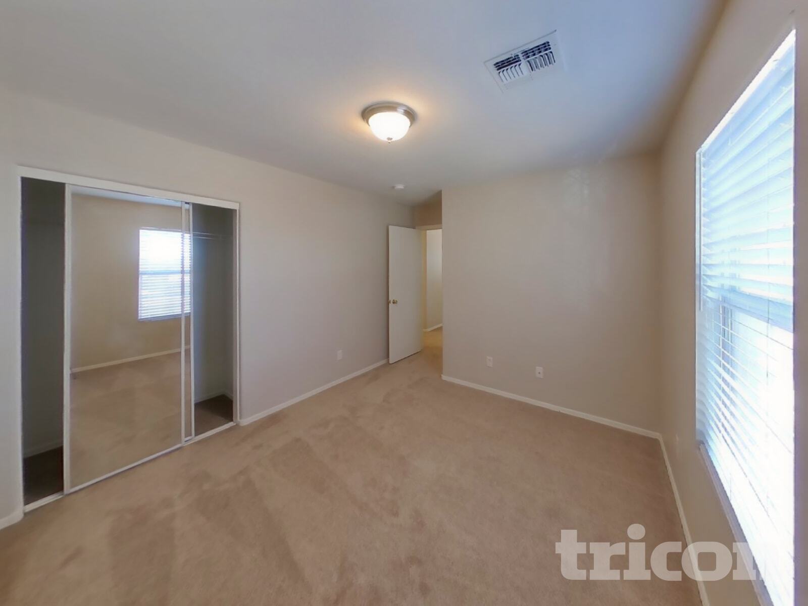 Building Photo - 4868 E Meadow Land Dr