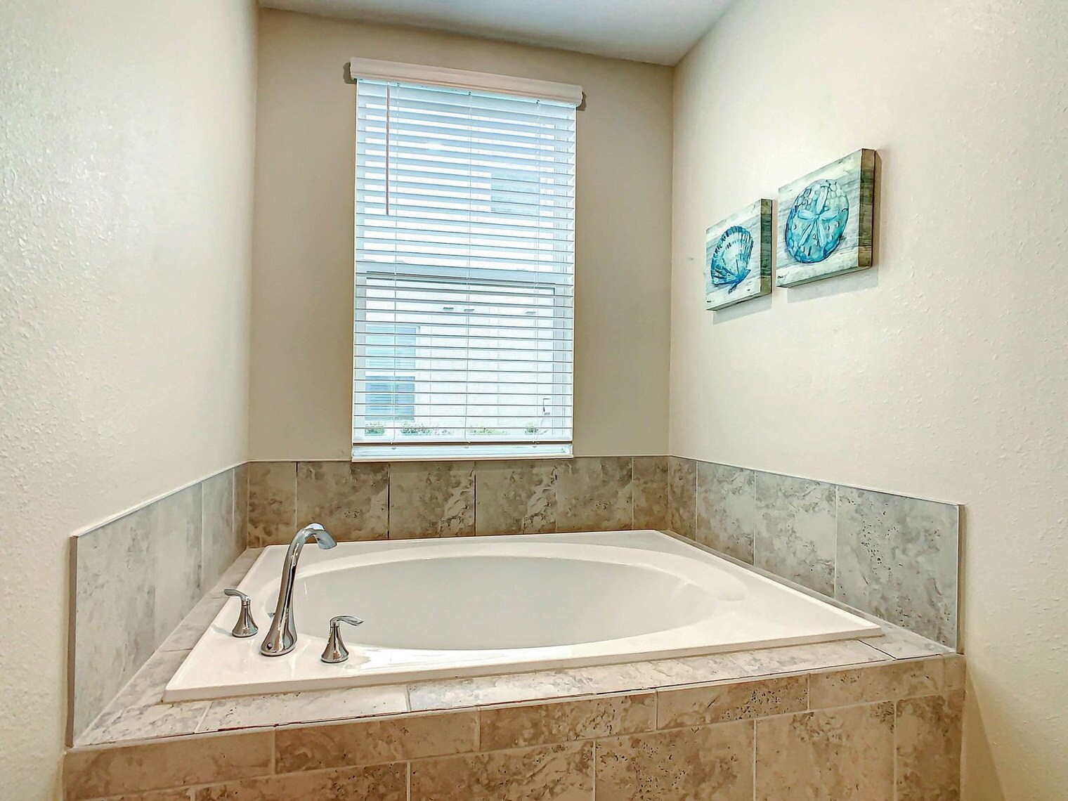 Building Photo - 1159 Challenge Dr