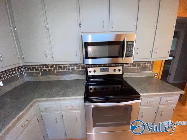 Building Photo - 93 Mountain View Dr