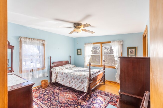 Building Photo - 3630 W 66th St