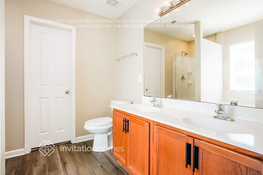 Building Photo - 2406 Ferdinand Dr
