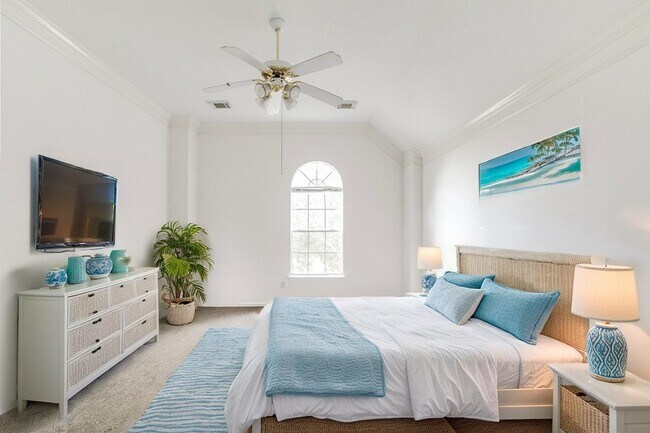 Building Photo - 1702 River Trail