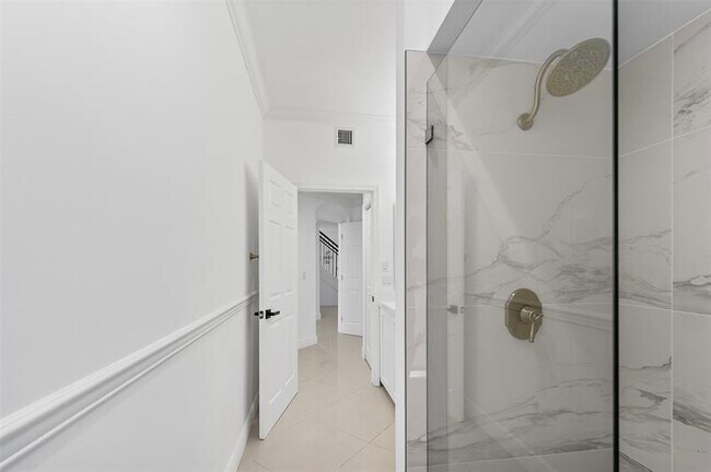 Building Photo - 13702 NW 10th Ct