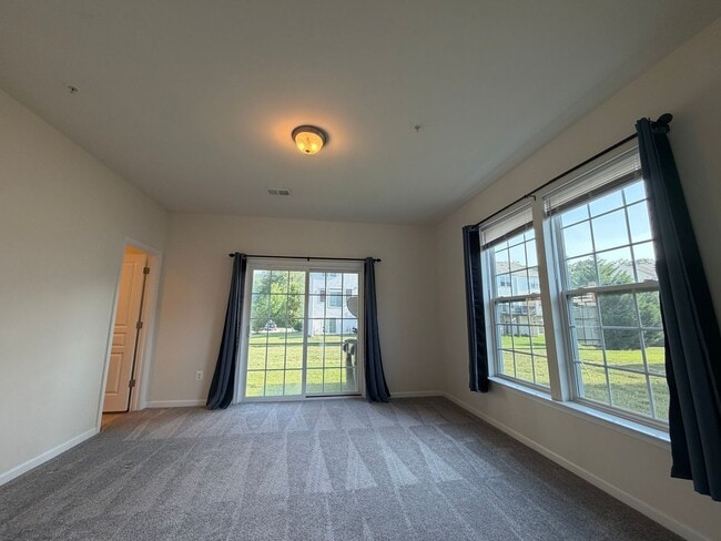 Building Photo - 43561 Marguerite Way