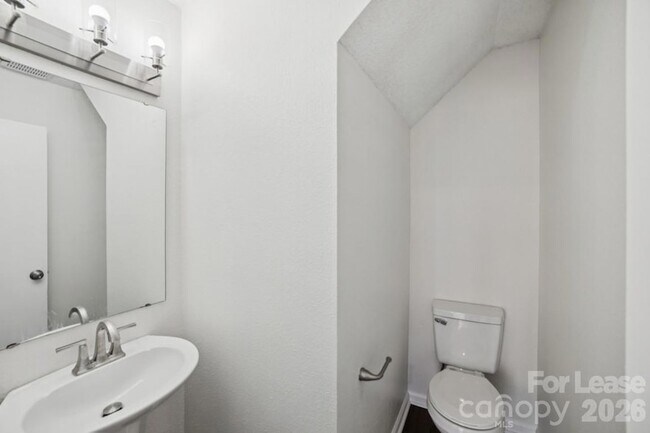 Building Photo - 776 Ladino Lane