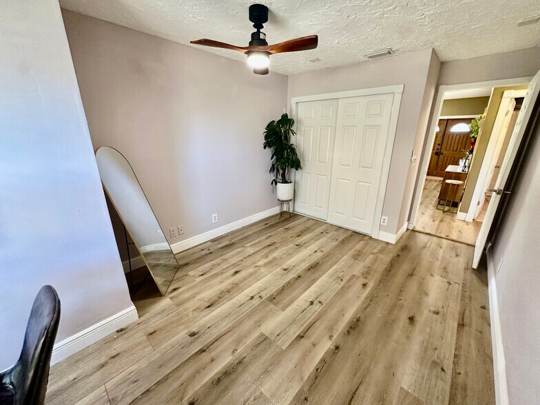 Building Photo - 4492 Brook Dr