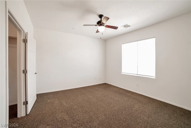 Building Photo - 6868 Sky Pointe Dr