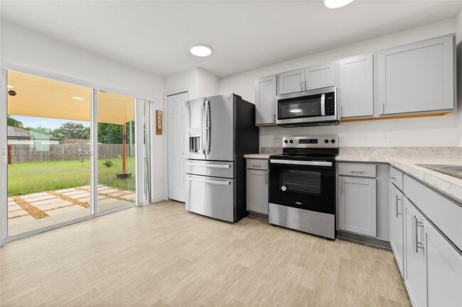 Building Photo - 4061 SW Port St Lucie Blvd