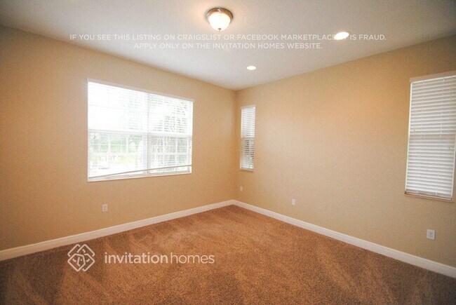 Building Photo - 6990 Julia Gardens Dr