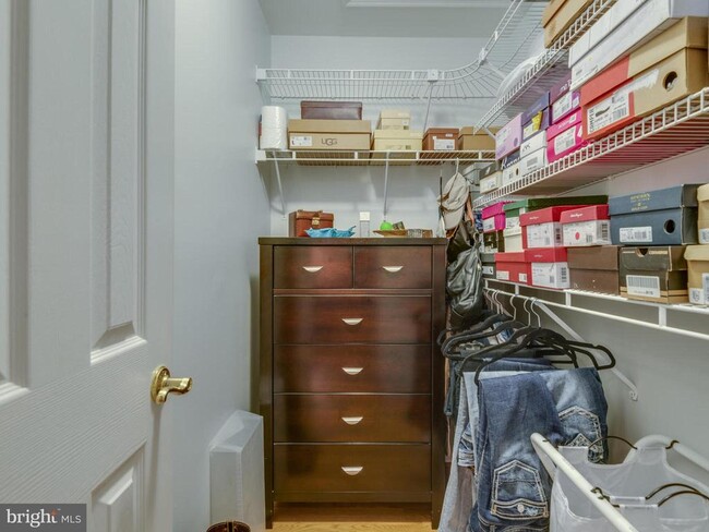 Building Photo - 11300 Fairwind Way