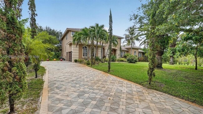 Building Photo - 5960 NW 79th Way