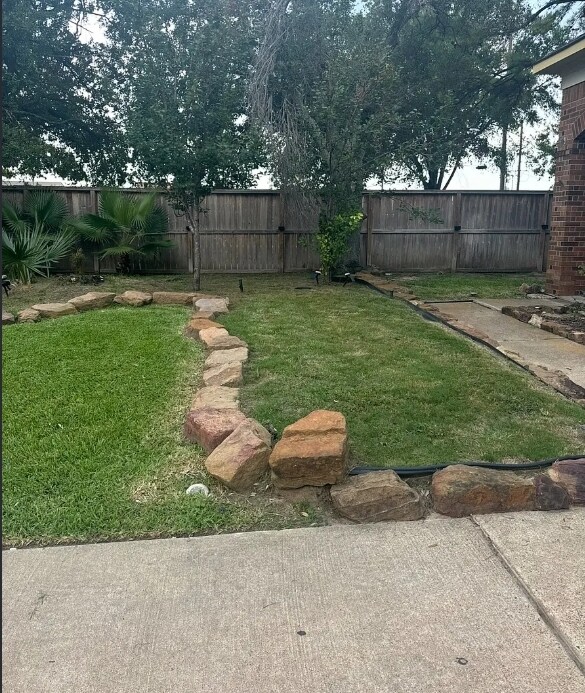 Front Yard - 17414 Ivy Brook Ct