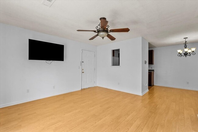 Building Photo - 5521 Hornaday Rd