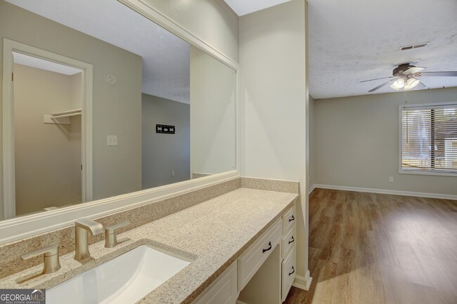 Building Photo - 107 Ridge View Ct