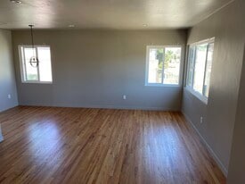 Building Photo - 408 Elmgate St