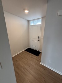 Building Photo - 1502 Salt Springs Dr