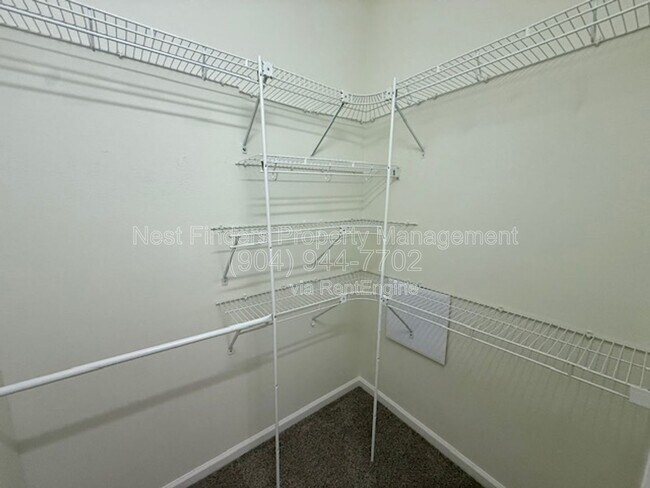 Building Photo - 7990 Baymeadows Rd E