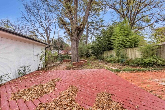 Building Photo - 196 N Goodlett St