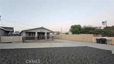 Building Photo - 141 W Pleasant View Ave