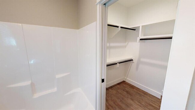 Building Photo - 311 Craddock Ave