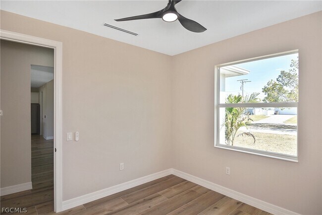 Building Photo - 1906 Northwest 28th Ave