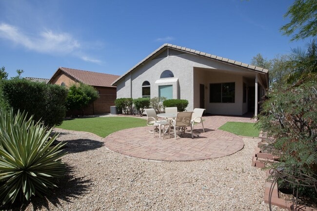 Building Photo - Spacious North Phoenix Home