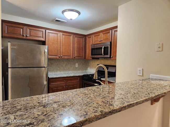 Building Photo - 9 Hackamore Ct