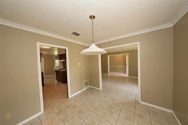 Building Photo - 9230 Stroud Dr