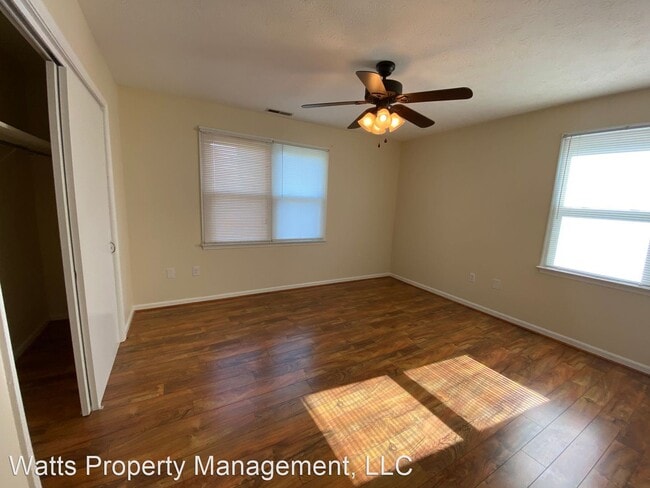 Building Photo - 2 br, 1.5 bath House - 901-1 Red Hill Rd