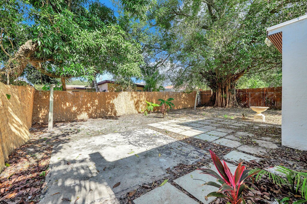 Building Photo - 45 NW 48th St