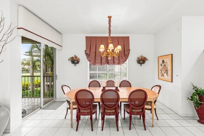 Building Photo - 5184 Lake Catalina Dr N