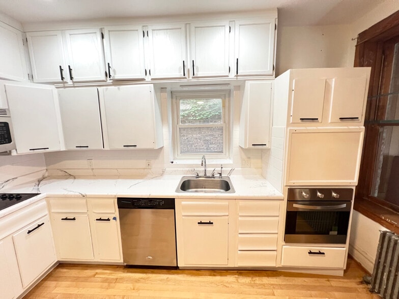 Building Photo - 5053 W Berenice Ave