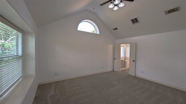 Building Photo - 16522 Pinon Vista Dr