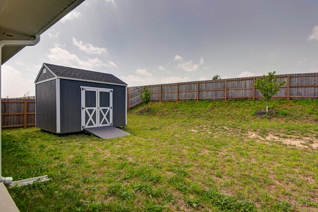 Building Photo - 2013 South St