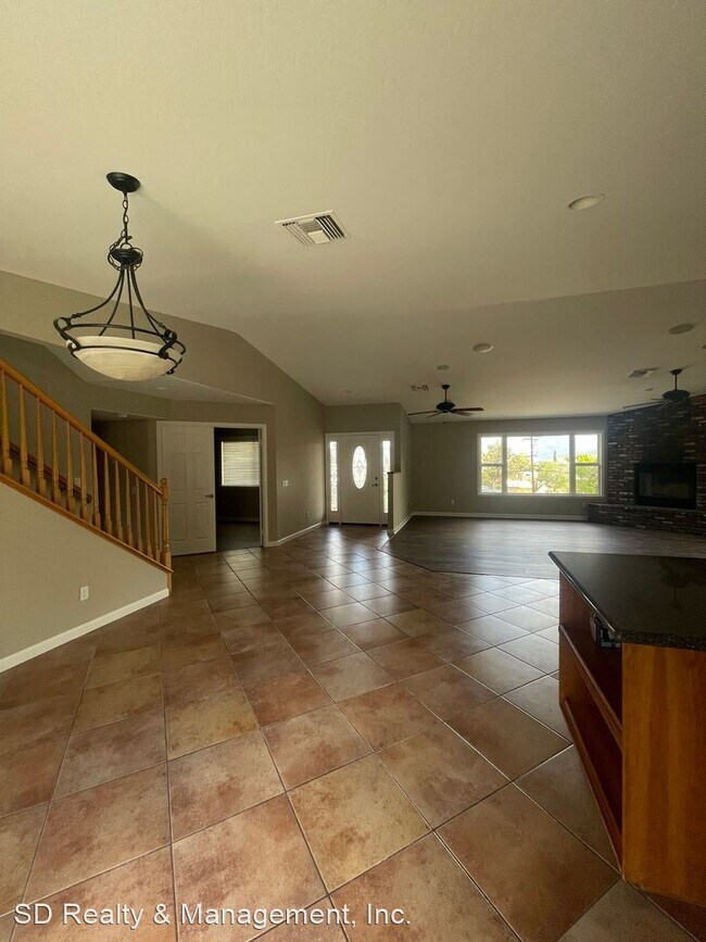 Building Photo - 3 br, 3 bath House - 8646 GOLDEN RIDGE ROAD
