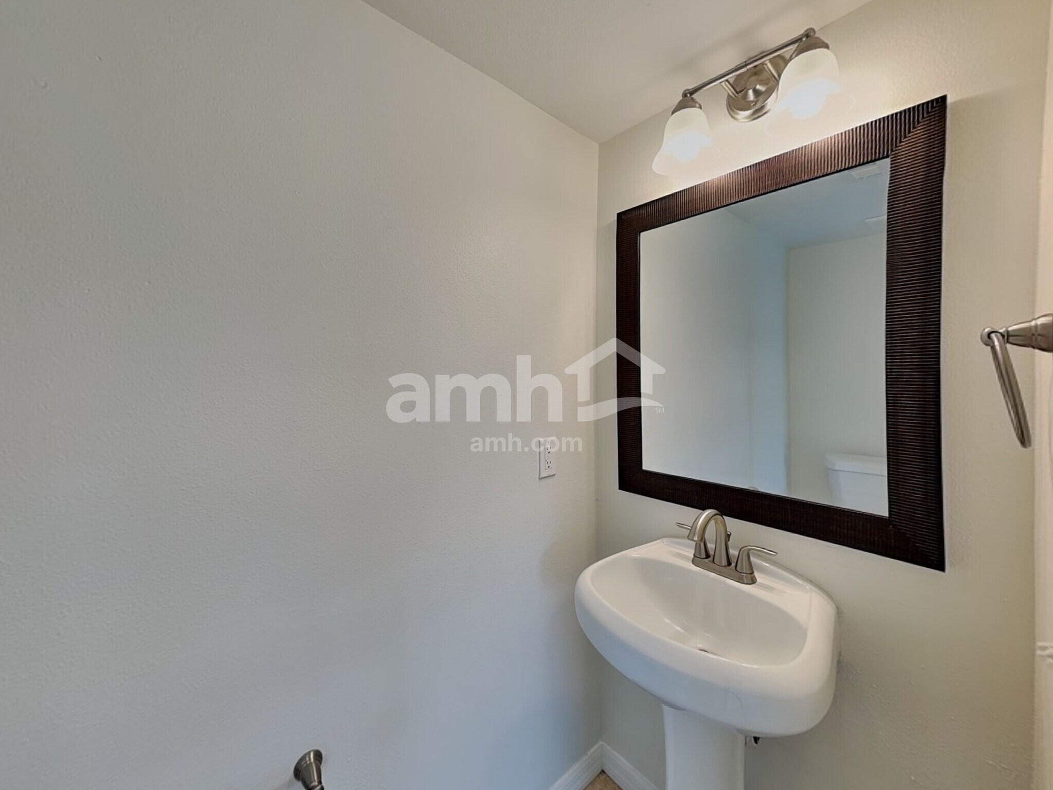 Building Photo - 8255 Settlers Crk Lp