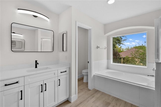 Building Photo - 12917 Grovehurst Ave