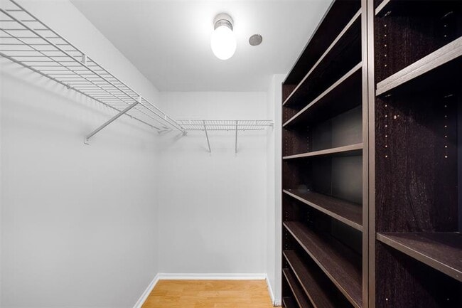 Building Photo - 3520 Oaks Way